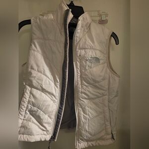 The North Face Women's Off-White Quilted Vest Size Xs